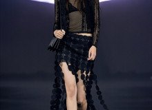 (모델과)model:한지수