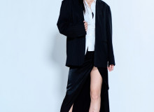 Model:염보배